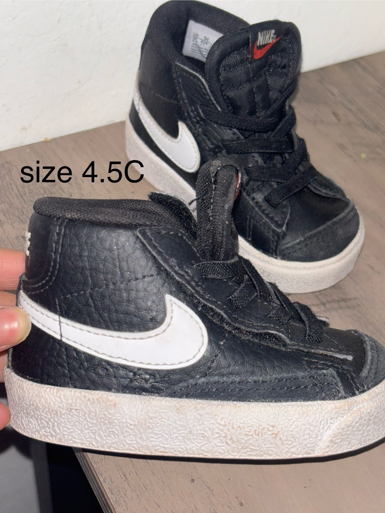nike blazer mid