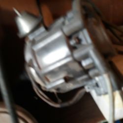 Chevy Distributor With Brand New Modular And Blue Streak Coil $40