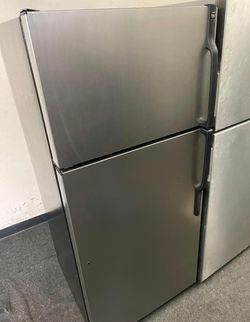 Stainless Steel Top Mount Fridge with IceMaker