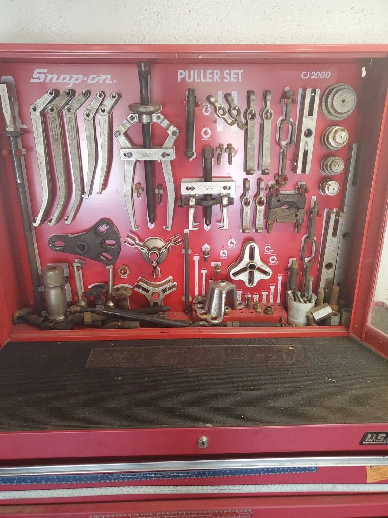 SNAP ON CJ2000 PULLER SET IN WALL for Sale in Mesa, AZ OfferUp