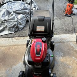 Honda Lawn Mover Self Propell 