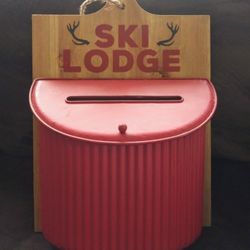 Ski Lodge Letter Box Christmas Decor
