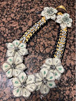 Graduation money leis