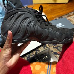 Black And Gold Foamposits