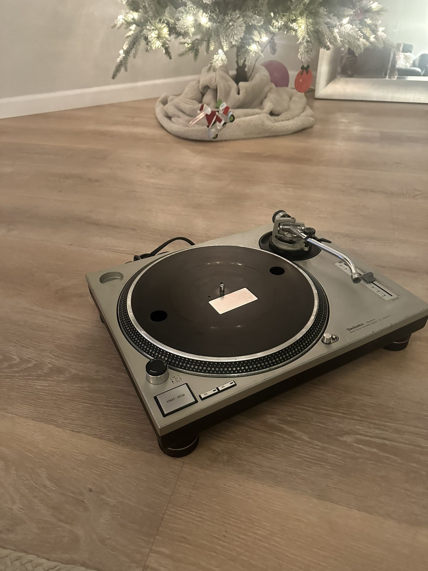 TECHNICS: SL 1200-MK2 