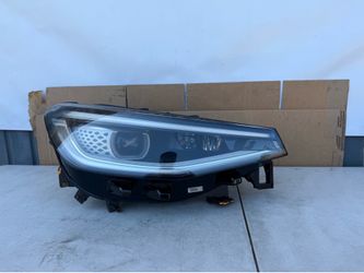 -1 Broken Tab VOLKSWAGEN ID4 ID. 4 -2021 2022 2023 2024 headlight headlamp right passenger side RH used original OEM