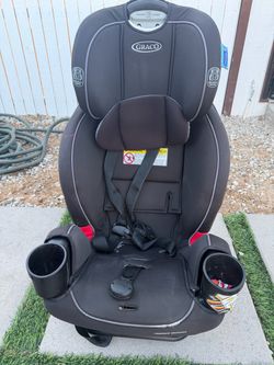 Gracias car seat