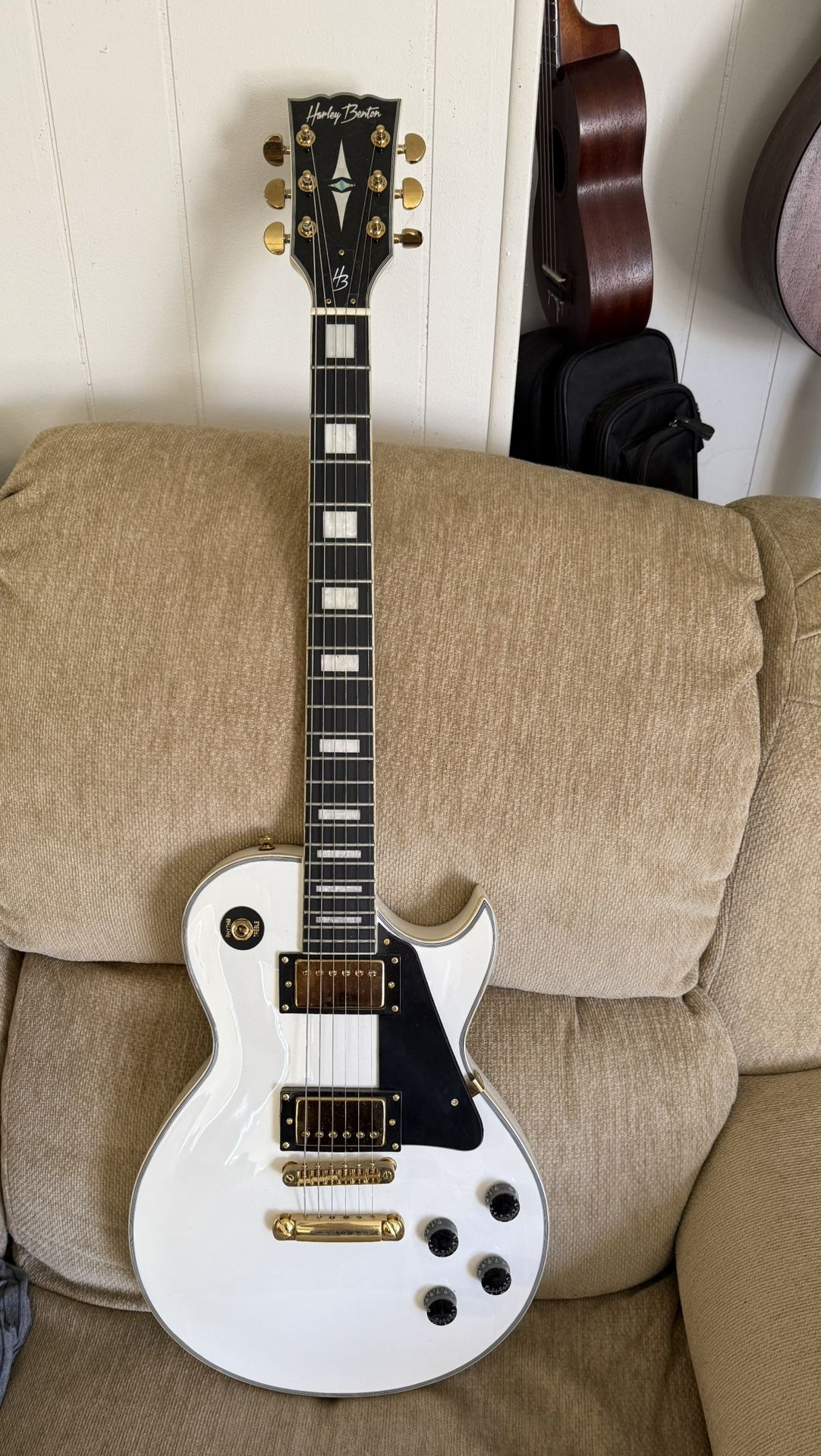 Harley Benton Les Paul Style Electric Guitar