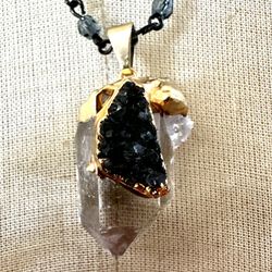 Druzy  agate  crystal  quartz  pendant necklace
