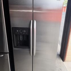 Kenmore Stainless Steel Refrigerator And Freezer