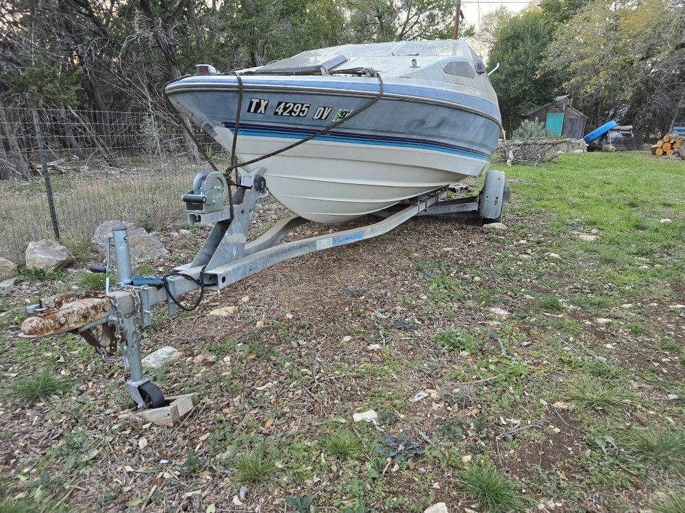 1987 Bayliner boat With Trailer
