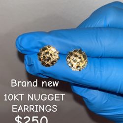 10kt Gold Nugget Earrings New