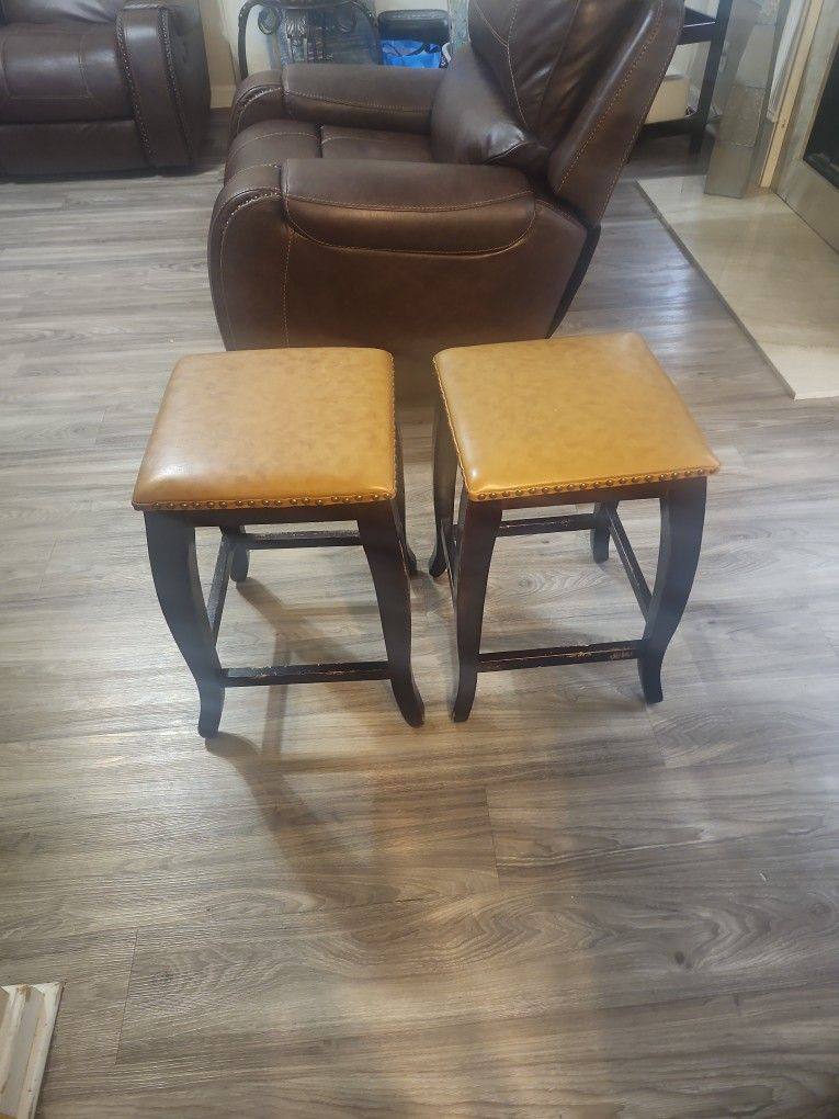 Bar Stools 