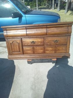 Has 11 Drawers All Work  need Knobs  Good Project  For Someone Handy
