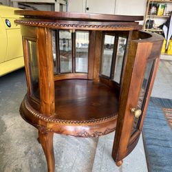 Round Tea Table 