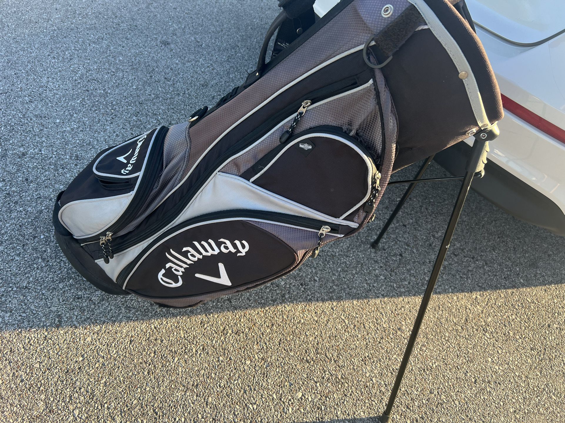 Golf, callaway bag, super lightweight, two straps, One cosmetic issue. no impact performance, $89