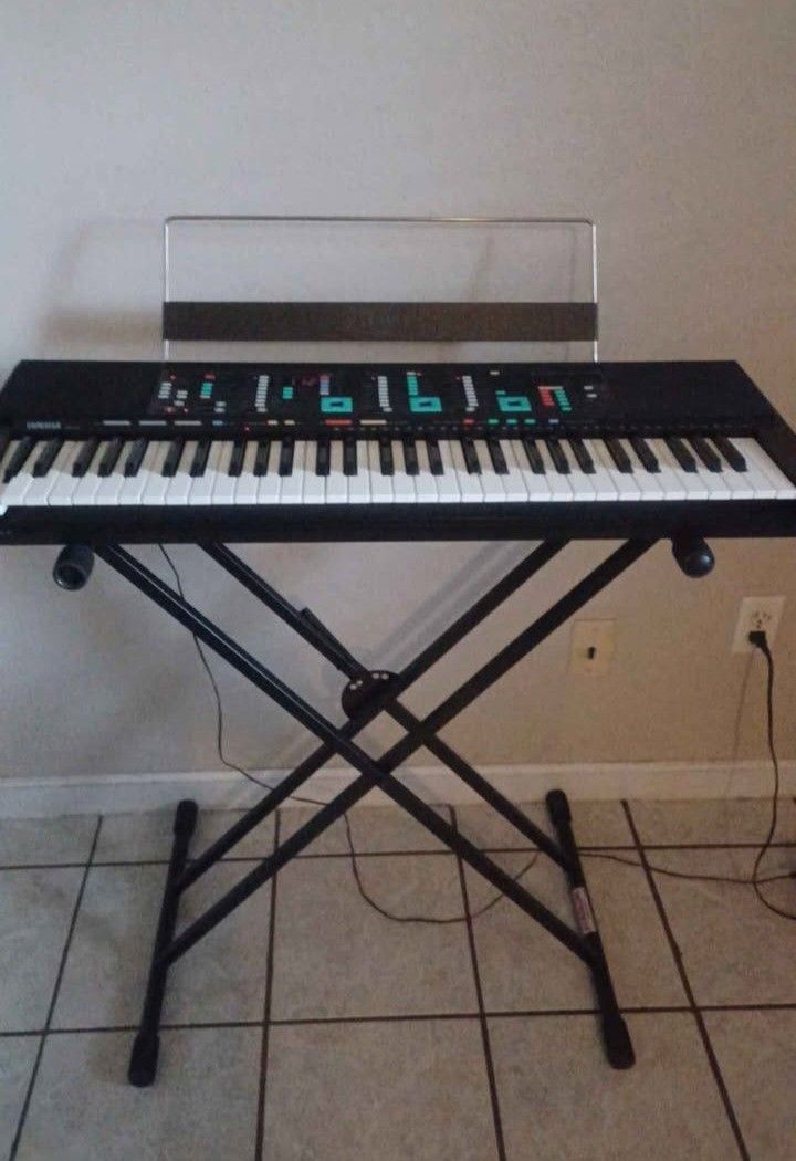 Yamaha Syntetizer Piano