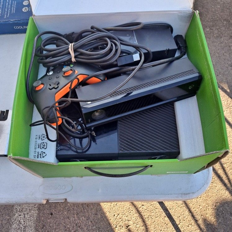 Xbox One /w Kinetic