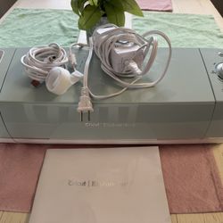 Cricut Explorer Air 2 Bundle 