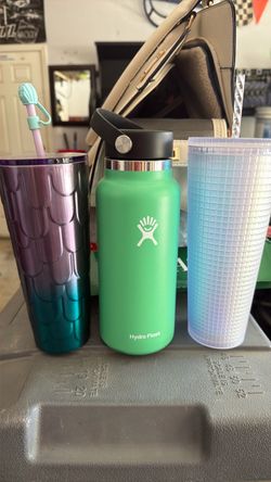 3 cups hardly used