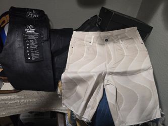 Men Shorts Size 32 34