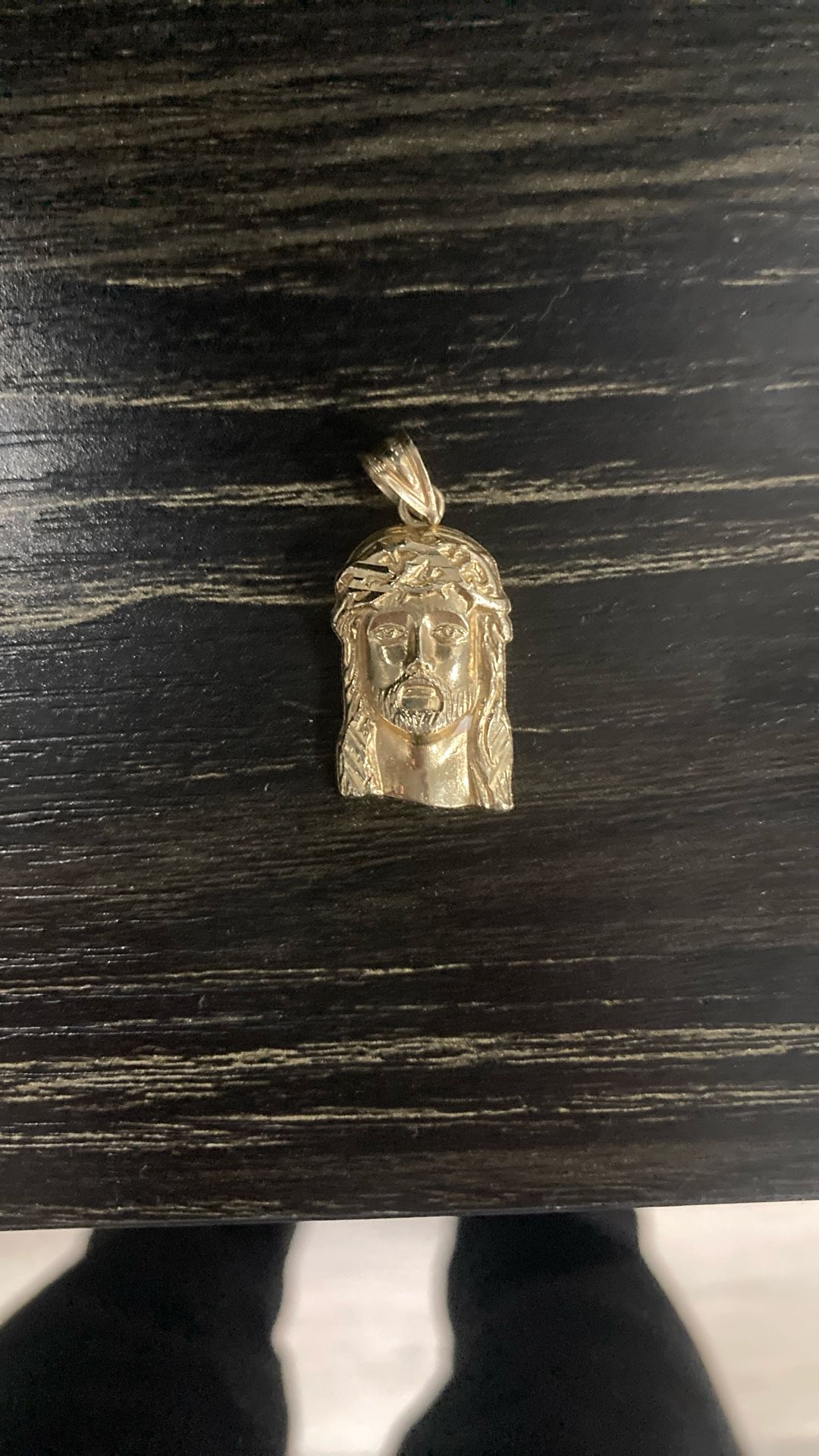 Jesus Pendant 10kt Gold