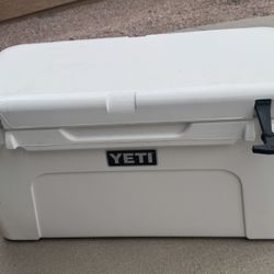 Yeti Tundra 65 