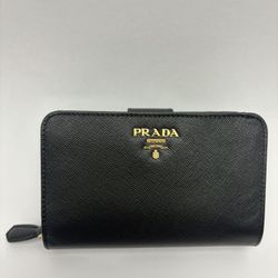 Brand New Prada Saffiano Metal Portafoglio Lampo Wallet 1M1225 UZF F0002 Black Leather with Box