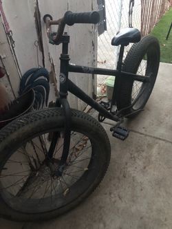 Mongoose Beast Men's Fat Tire Cruiser Bike