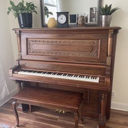 1902 Upright piano (Ready To Donate)