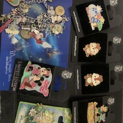 Disney pins 