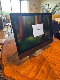 2017 iMac Pro 27-inch 5K, 8-Core, 32GB, 1TB SSD