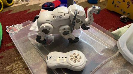 Mechanical elephant