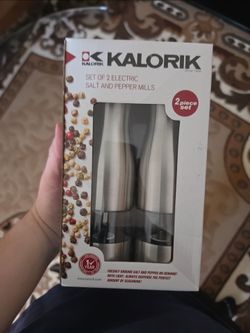 Salt and pepper Shaker battery operated