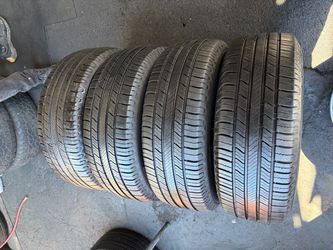 215/60/16 Michelin