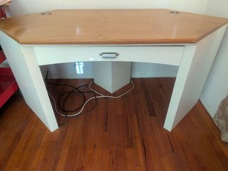 Corner Desk