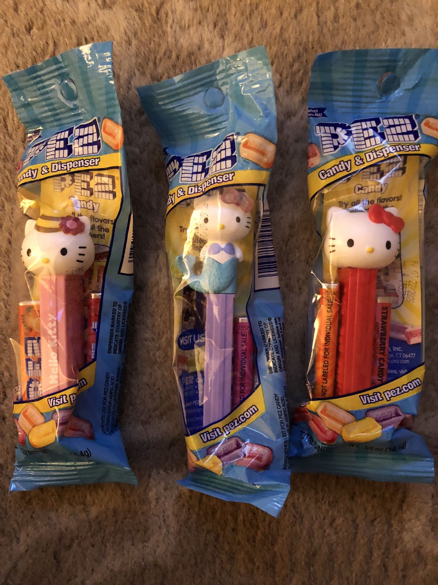 Hello kitty Pez Candy and Dispenser