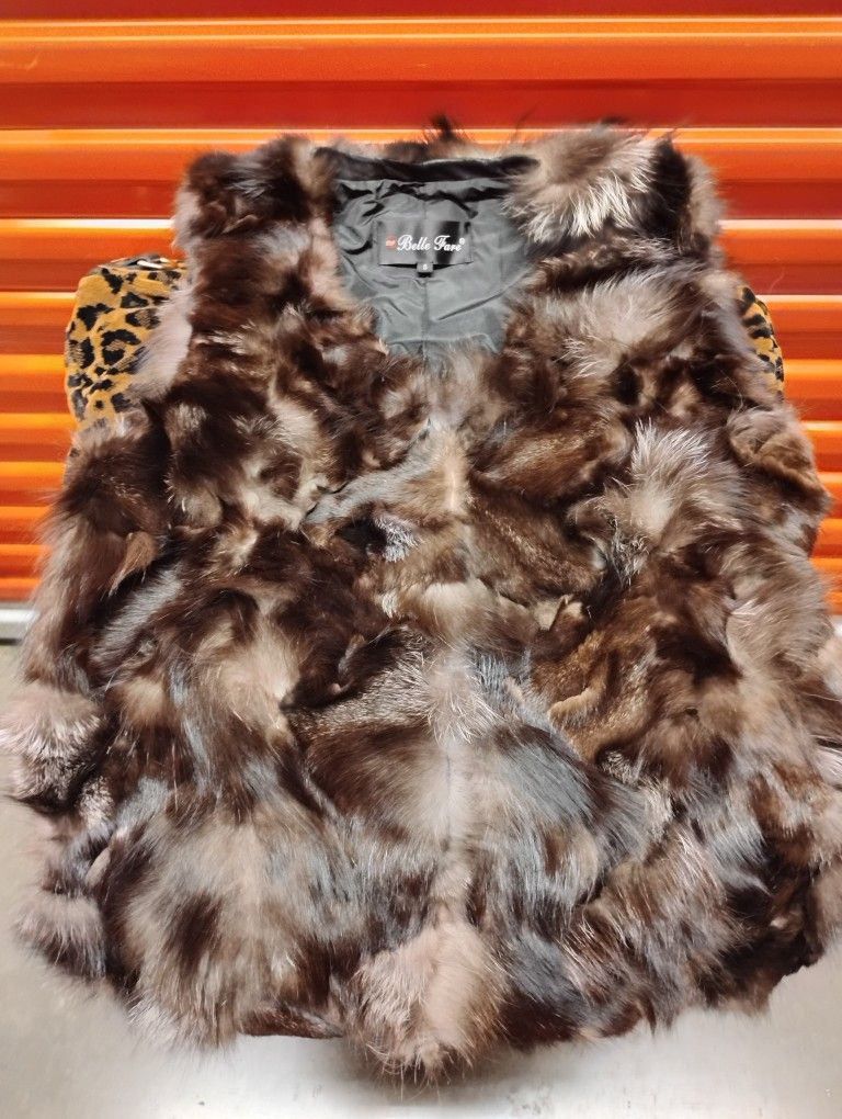 New/Like New Real Silver Fox Fur Vest Size Small/Xs