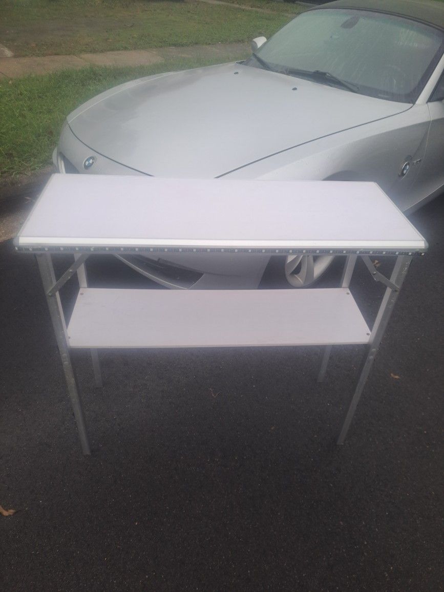 TWO SHELVES UNIVERSAL TABEL