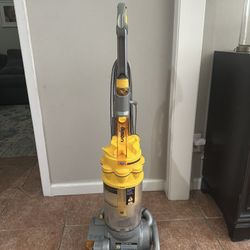 Dyson Vacuum 