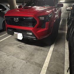 Toyota Tacoma TRD 2024