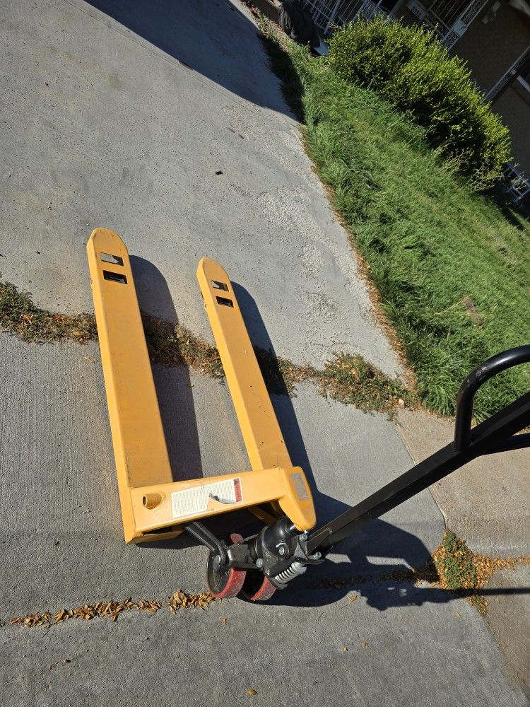 Pallet Jack