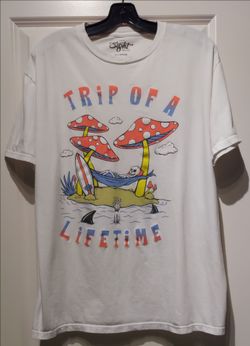 EIGHTY EIGHT BRAND  TRIP OF A  LIFETIME T-SHIRT ( SIZE XLARGE )