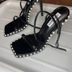 Women’s Size 8M Steve Madden Heels 