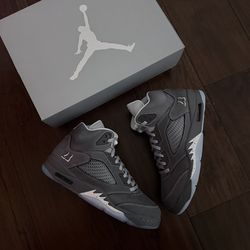 Jordan 5 Wolf Grey  12 men & 7Y
