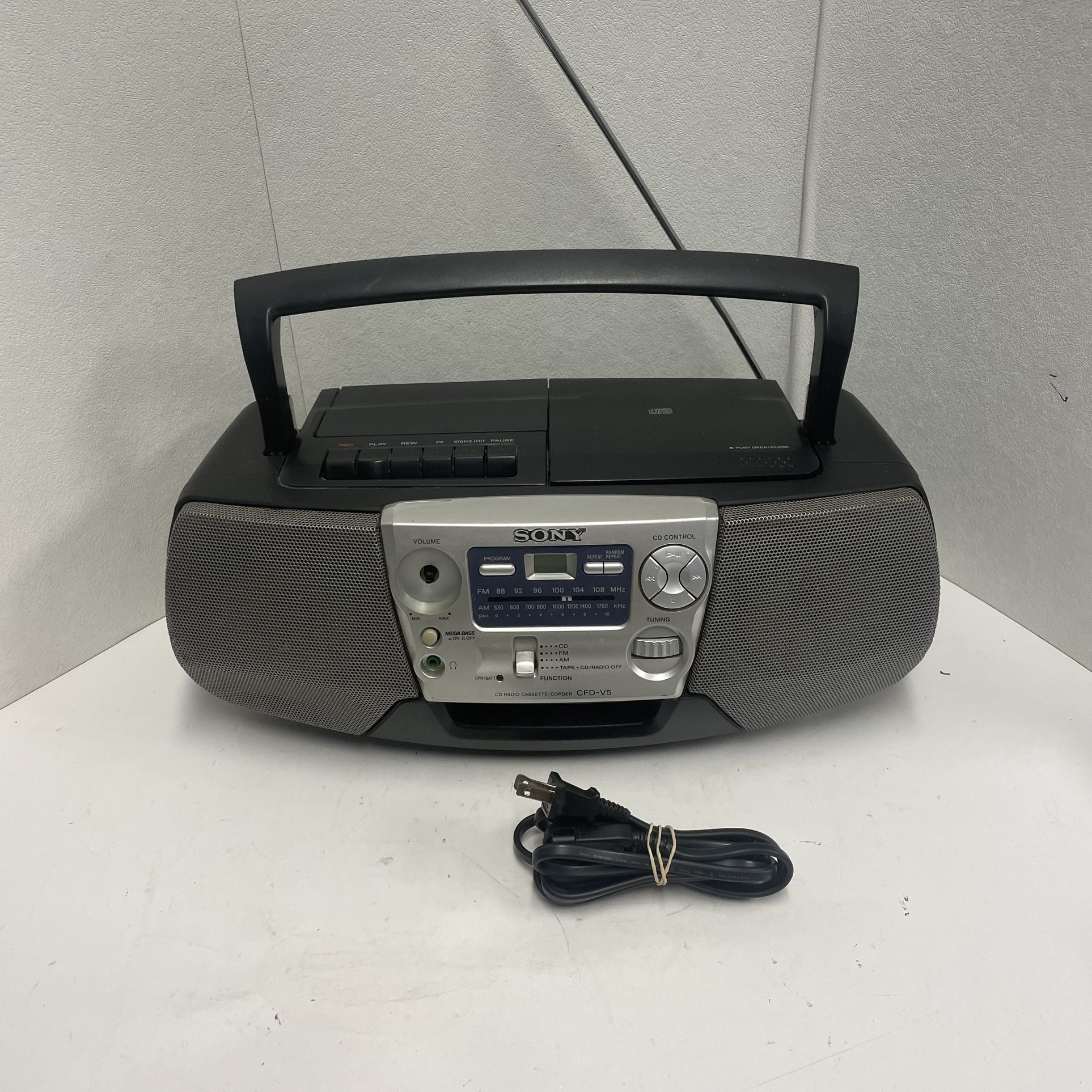 Sony Boombox CFD-V5 Mega Bass AM/FM Radio CD Player Cassette Recorder Stereo