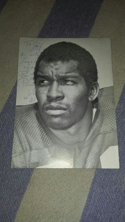 Black and white picture of Perry Williams signed its auto graphed