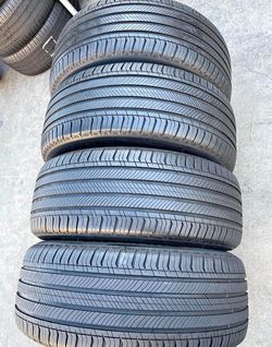 235 45 18 Michelin Tires Con 80% de Vida Las 4