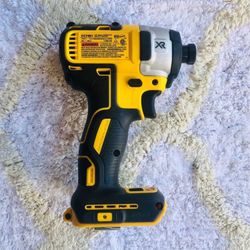 DEWALT 1/4” Impact 