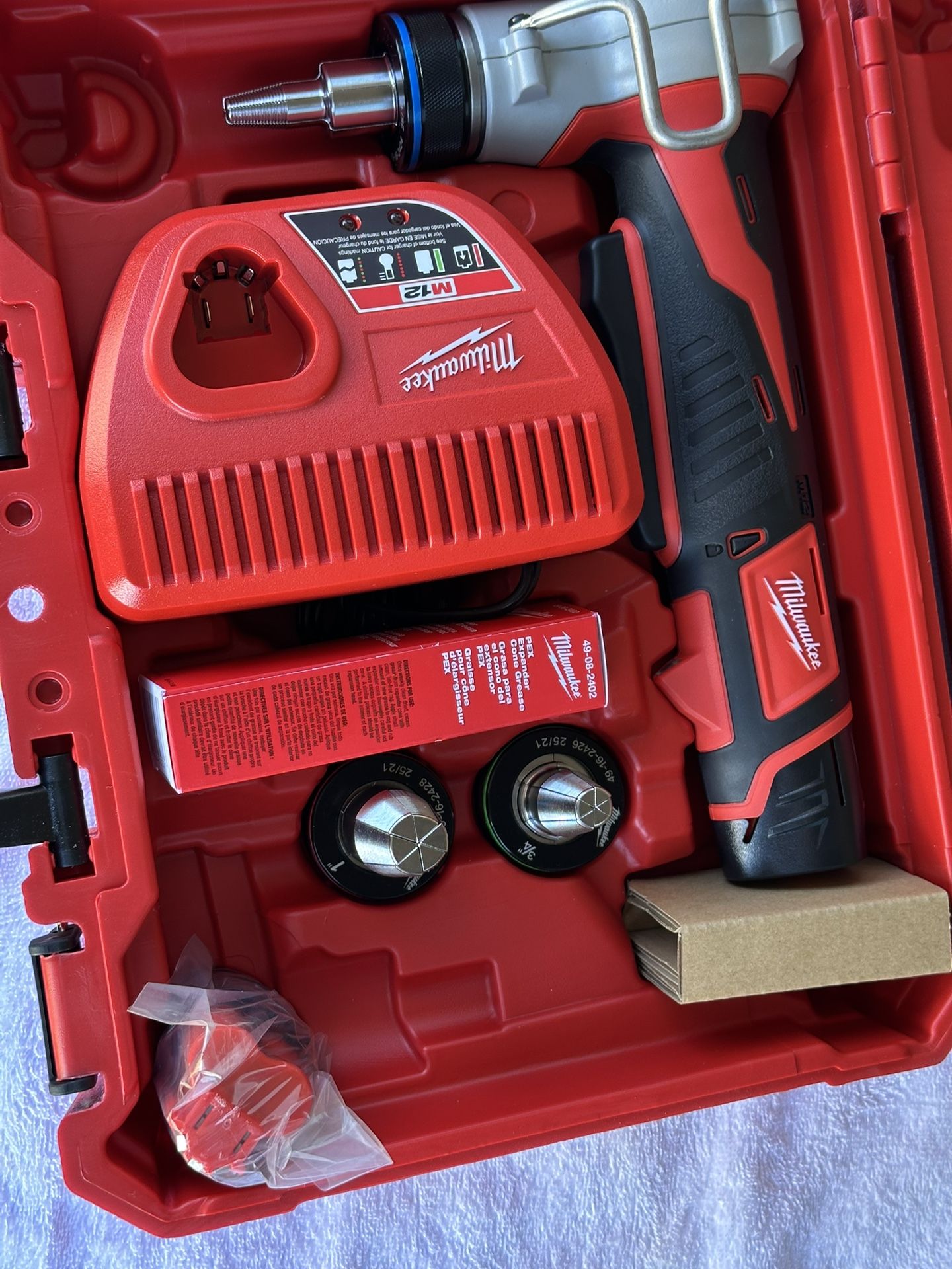 Milwaukee M12 PEX Expander Kit 